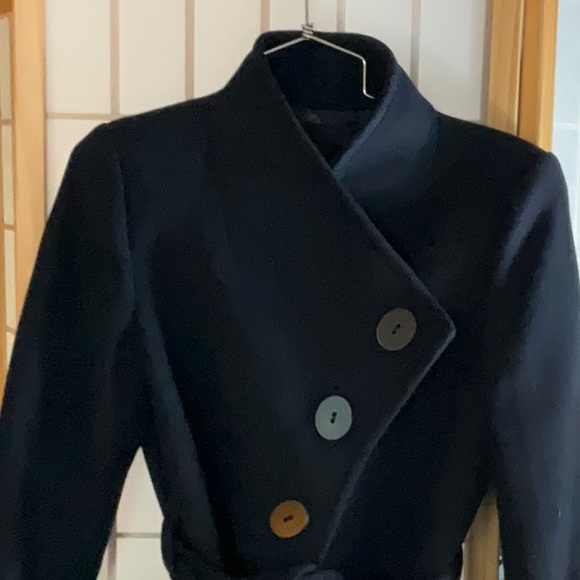 Dark blue wool 3/4 length coat, 3 button closure, belt, pockets, never worn - Picture 4 of 5